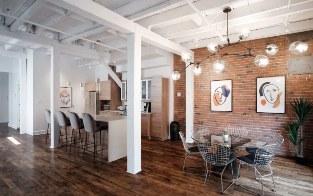 1861 Grand Loft in Old Port by Nuage