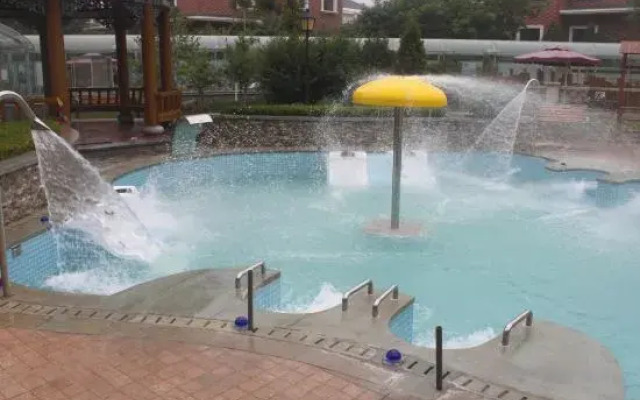 Gaizhou Yujingshan Hot Spring Garden Hotel