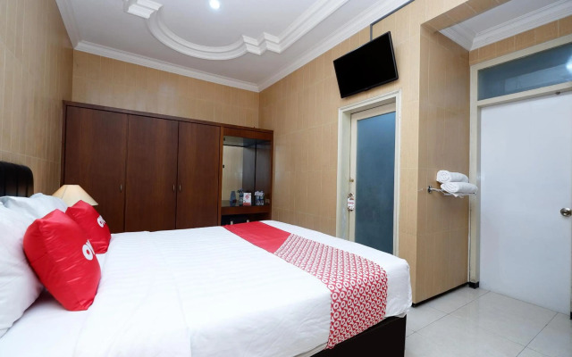 OYO 1843 Cahya Nirwana