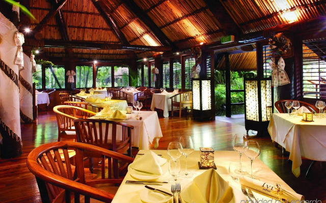 OUTRIGGER Fiji Beach Resort