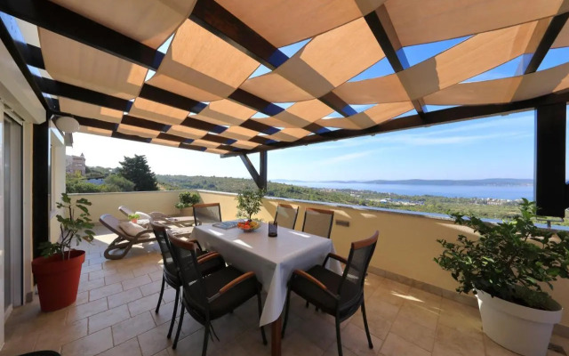 Vanda Land Penthouse