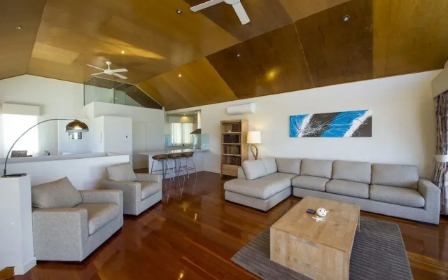 Waters Edge Townhouse 4