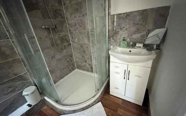 Croydon Dream House on Lancing Road