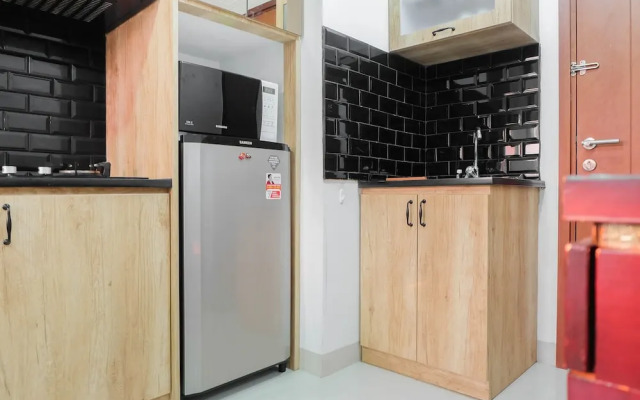 Homey Rustic 2Br Apartment At Signature Park Grande