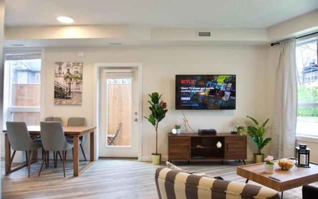 Gorgeous Modern 2BD Condo Heart of Wpg Coffee Location