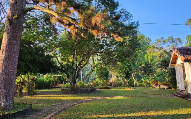 Nildiya Falls Hotel