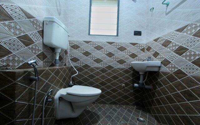 OYO 18456 Anugraha Vasantham