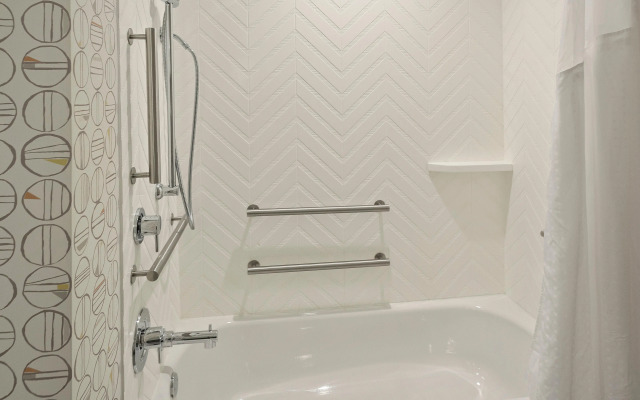 Holiday Inn & Suites Decatur-Forsyth by IHG