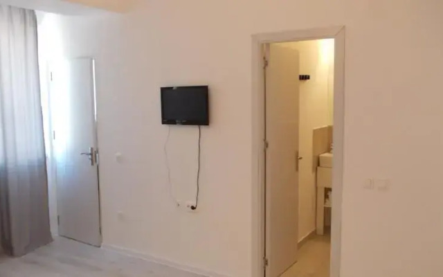 Apartamente Sara 2013
