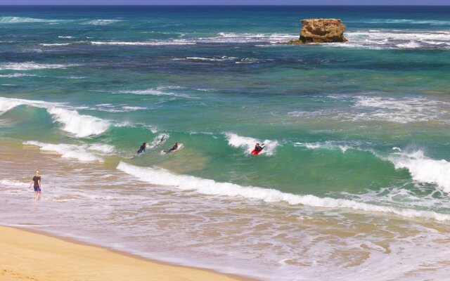 Bayplay Cottage And Portsea Apartments