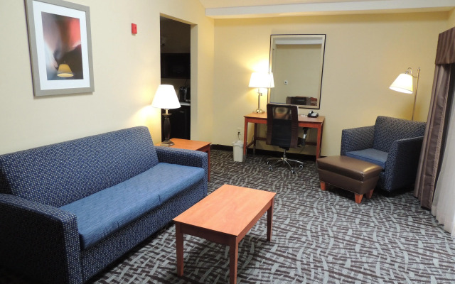 Holiday Inn Express & Suites Birmingham Trussville by IHG