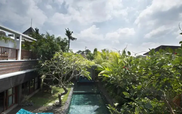 Villa Amira Legian