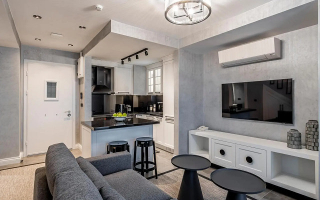 Ena Boutique Hotel & Residences