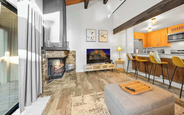 Kingswood Village Escape For 4