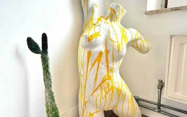 Spacious duplex in the center