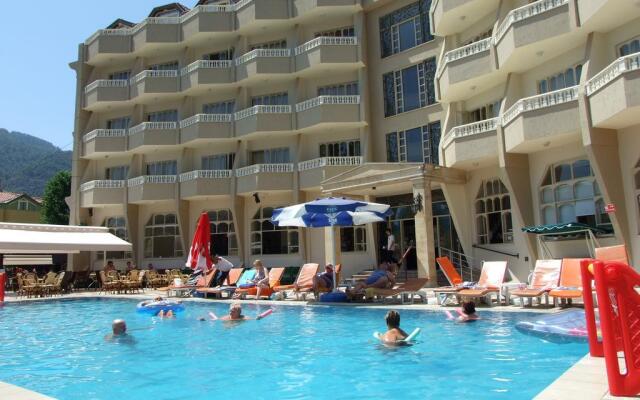 Selen Hotel Icmeler