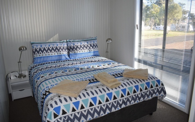 Bega Caravan Park – Guest Rooms – Bega