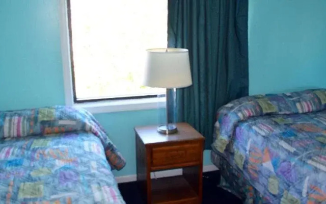 Cerca Del Mar Motel