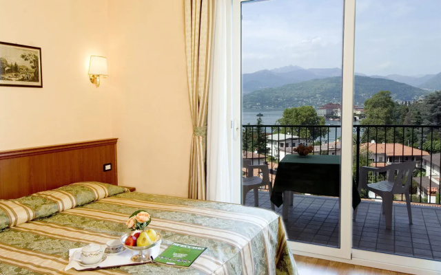 Hotel Flora