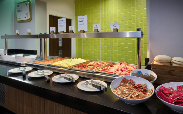Holiday Inn Express London Heathrow T5 by IHG