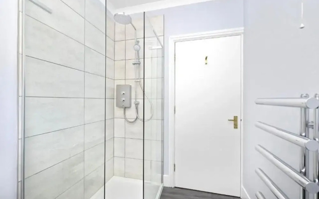 JOIVY Rose Street Hideaway