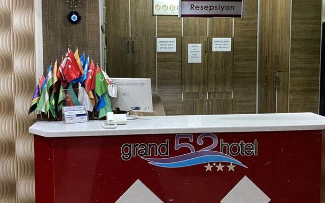 Grand 52 Hotel