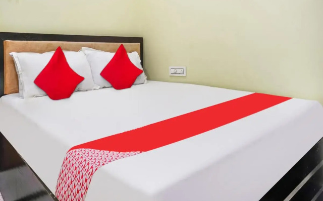 Oyo Flagship 807564 Hotel Pvs Grand