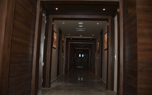 Hide Away Suites