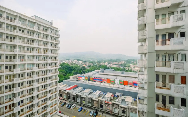 Cozy Studio at Sentul Tower Apartment