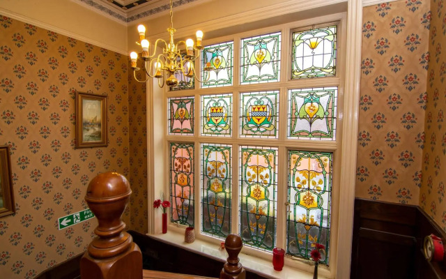 Trivelles Park Hotel