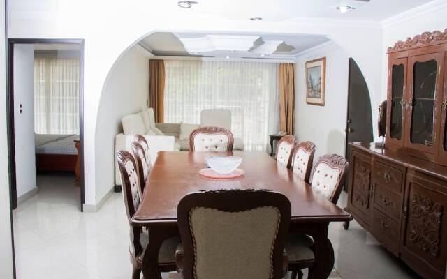 Shofar Apartahotel