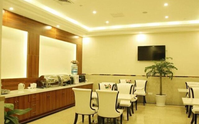 GreenTree Inn Shanghai Qipu Road Tiantong Road Subway Station Express Hotel