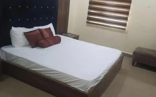 Angels Court Hotel and Suite
