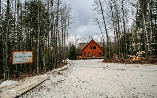 La Casa Kanata - Jacuzzi, Jazz Chardonnay