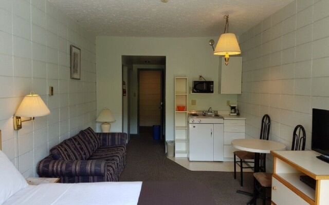 Airport Inn