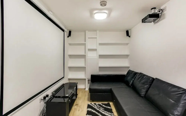 Cosy 1BR in North Greenwich - Sleeps 4!