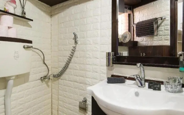 Amazing garden apartment in Haifa