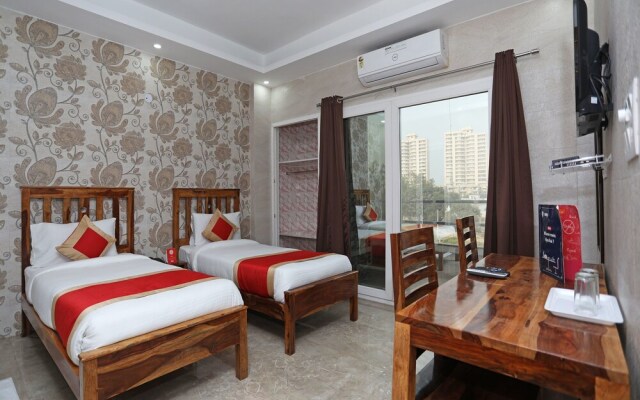 Hotel Golden Leaf By OYO Rooms