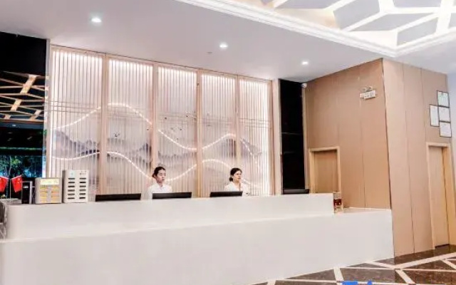 Qingmu Hotel (Zhuji Fengqiao Branch)