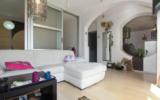 Guest House More