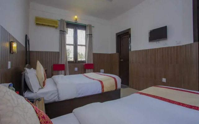 OYO 345 Jungle Nepal Resort