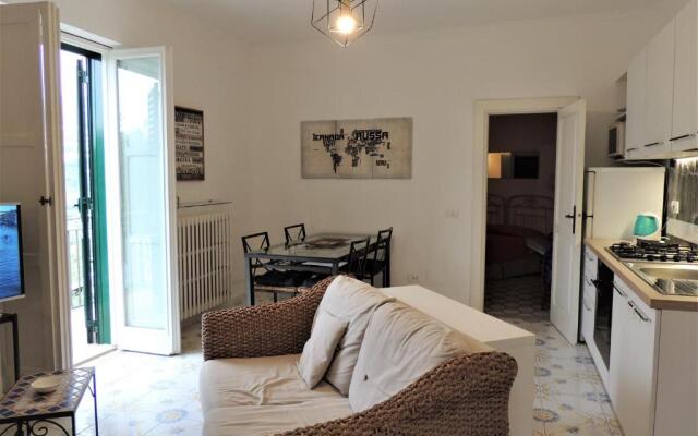 LA FENICE -white house- homeinsorrento-