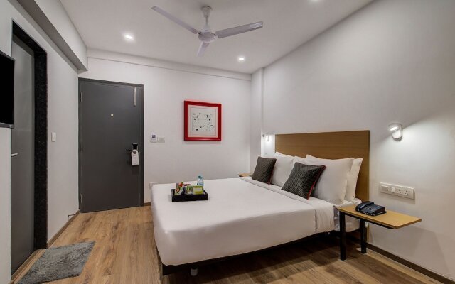 OYO Townhouse 046 Khar West Station