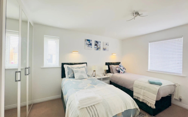 Kensington Bliss - 3 Bedroom House in Colchester