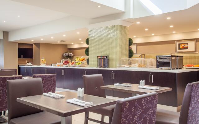 Holiday Inn Toronto - Int'l Airport by IHG