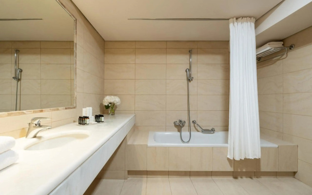 Plaza Resort Hotel