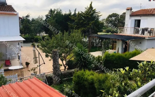 Spyros Seaside H.20