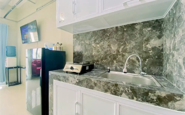 Warm And Homey Studio At Royal Sentul Park Apartment