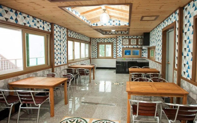 Geoje Nature Garden Pension