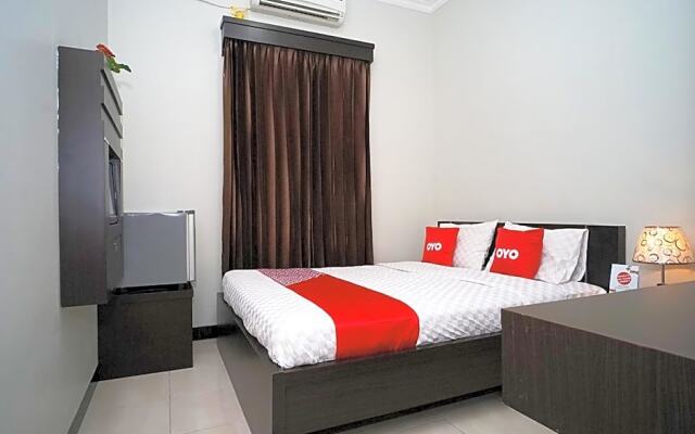 Oyo 2038 Jasmine Guest House Balikpapan